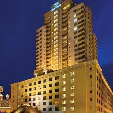New Town Resort Suites At Pyramid Tower Subang Jaya Exteriör bild