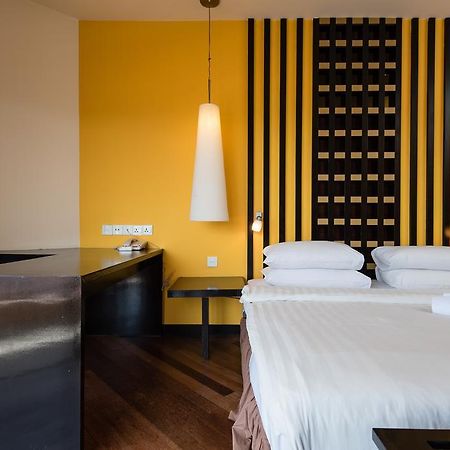 New Town Resort Suites At Pyramid Tower Subang Jaya Exteriör bild